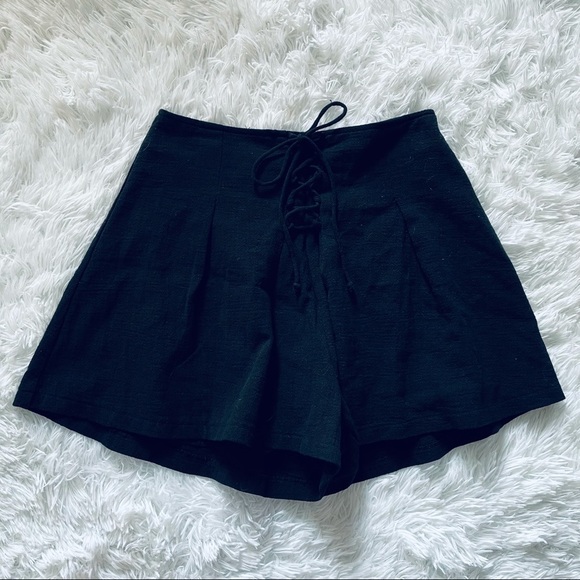 SOLD NWT Lush Black Lace Up Front Skort M - Picture 4 of 10
